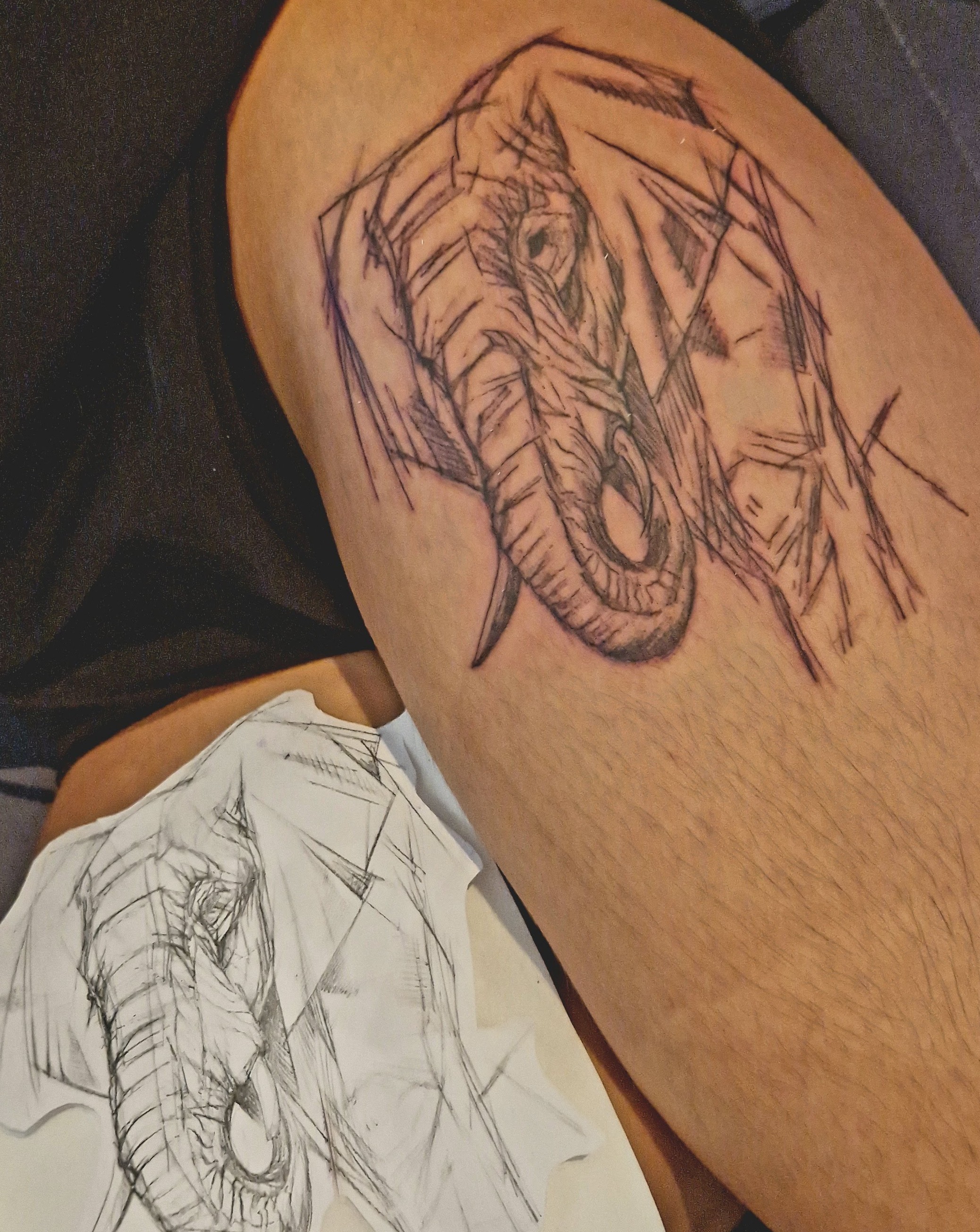 Tatuaje Blackwork Barcelona - blackwork Fineline